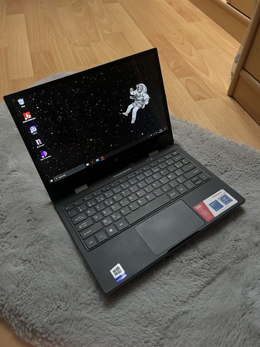 Laptop Thomson 2w1