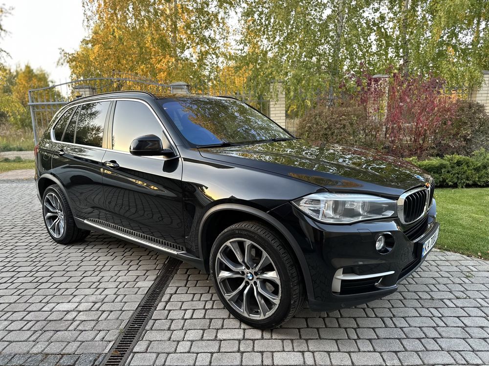 Продам BMW X5  3.0 diesel, (30D) pnevma.