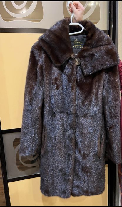 Продам норковую шубу