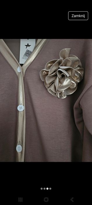 Bluzka bomberka z broszką .Połączenie brązu I złota