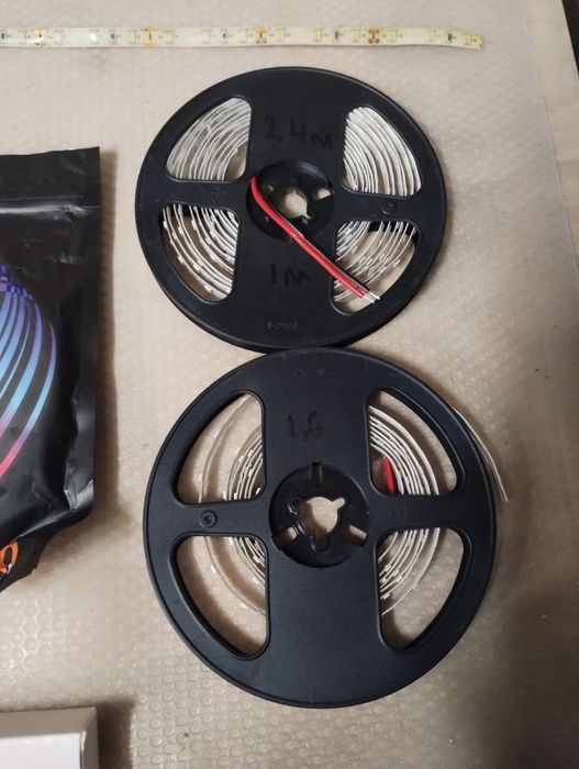 Світлодіодна стрічка та трасформатор струму до неї