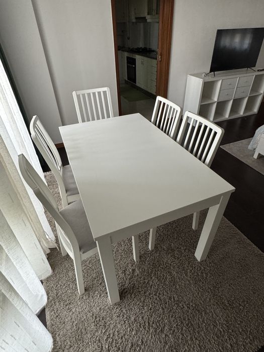 Mesa de jantar extensível