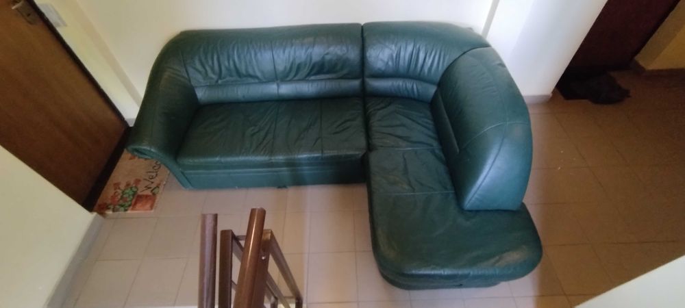 Kanapa narożna skórzana – używana