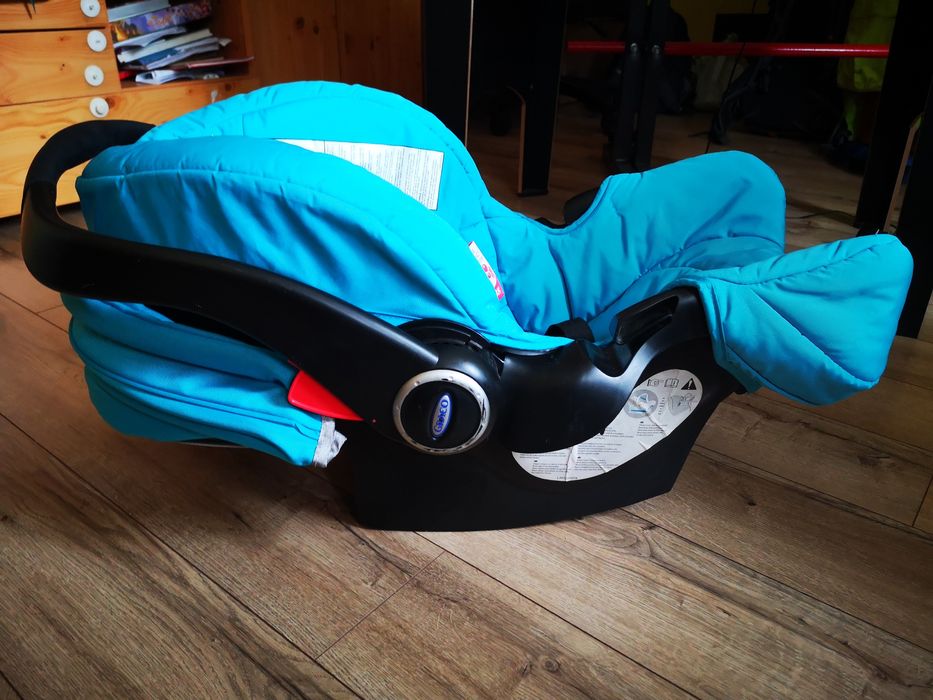 Fotelik Graco z bazą - kołyska