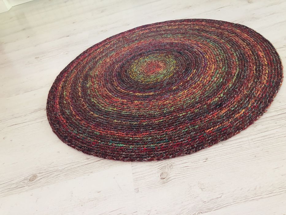 Ковер ручной работы 1 м шерсть.