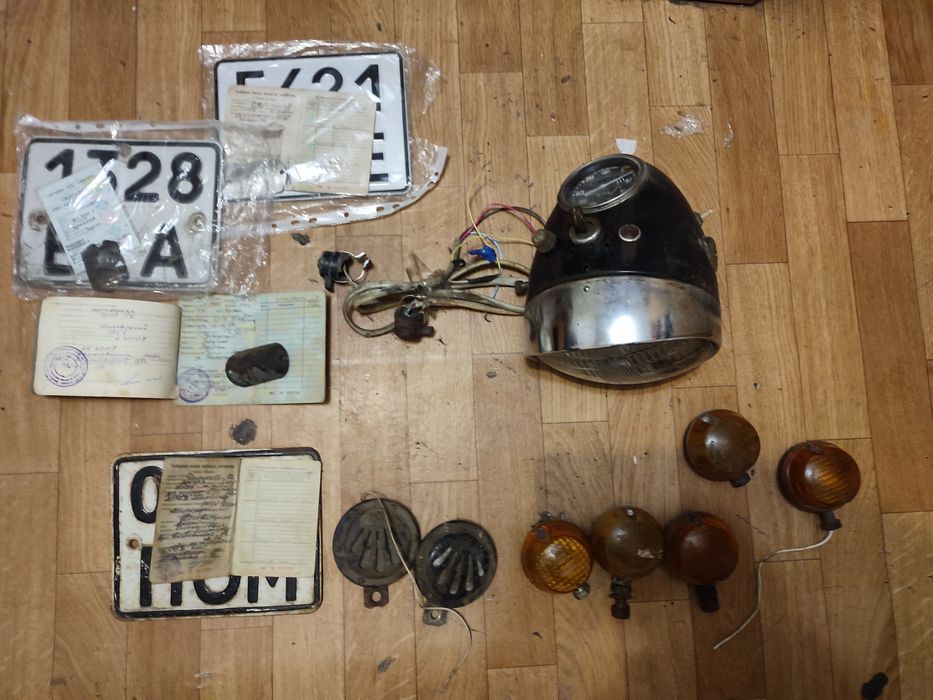 Урал по запчастинах,вилка, крила, вихлопні