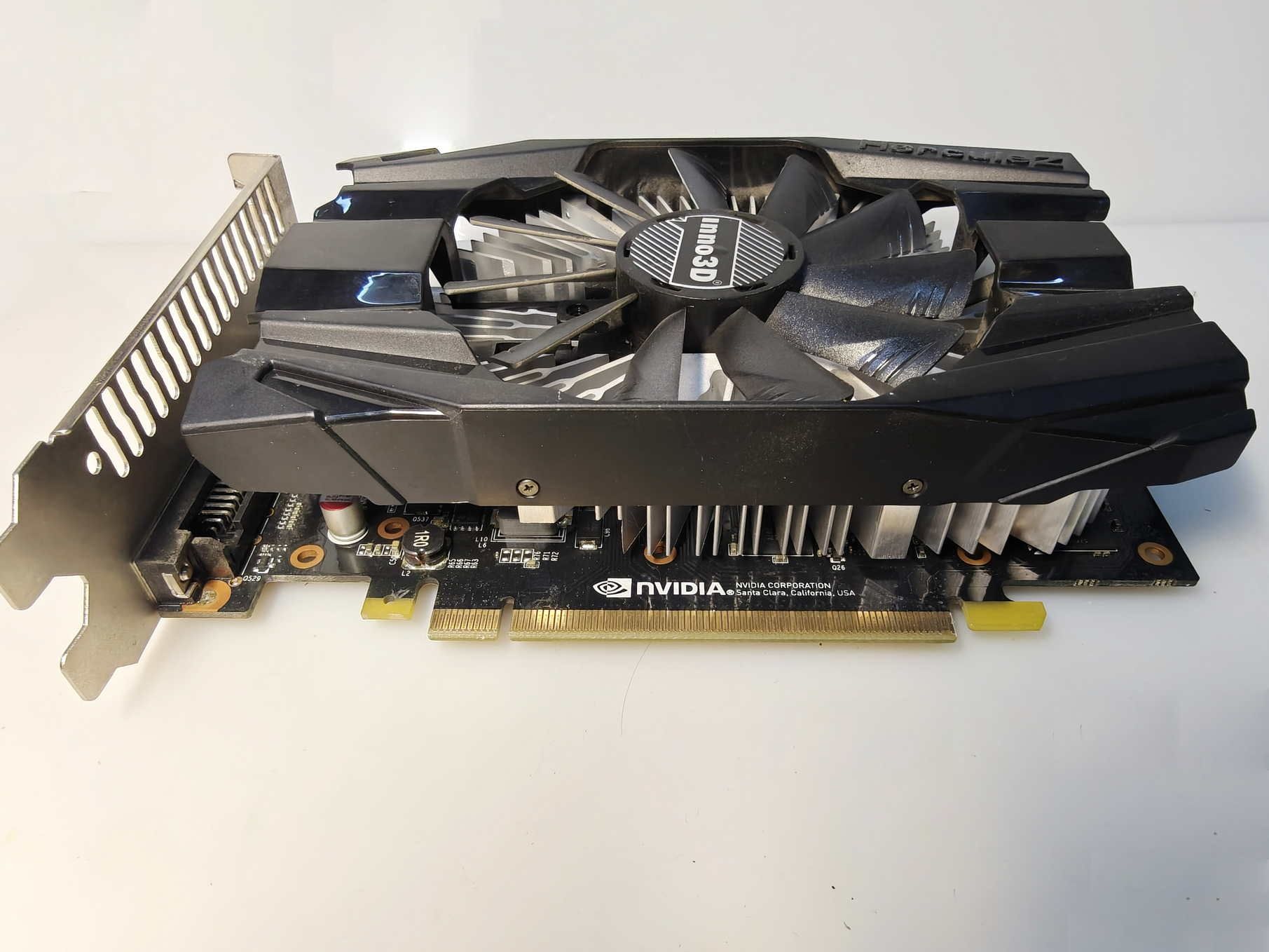 Inno3D GeForce GTX 1060 3GB Compact (N1060-6DDN-L5GM)