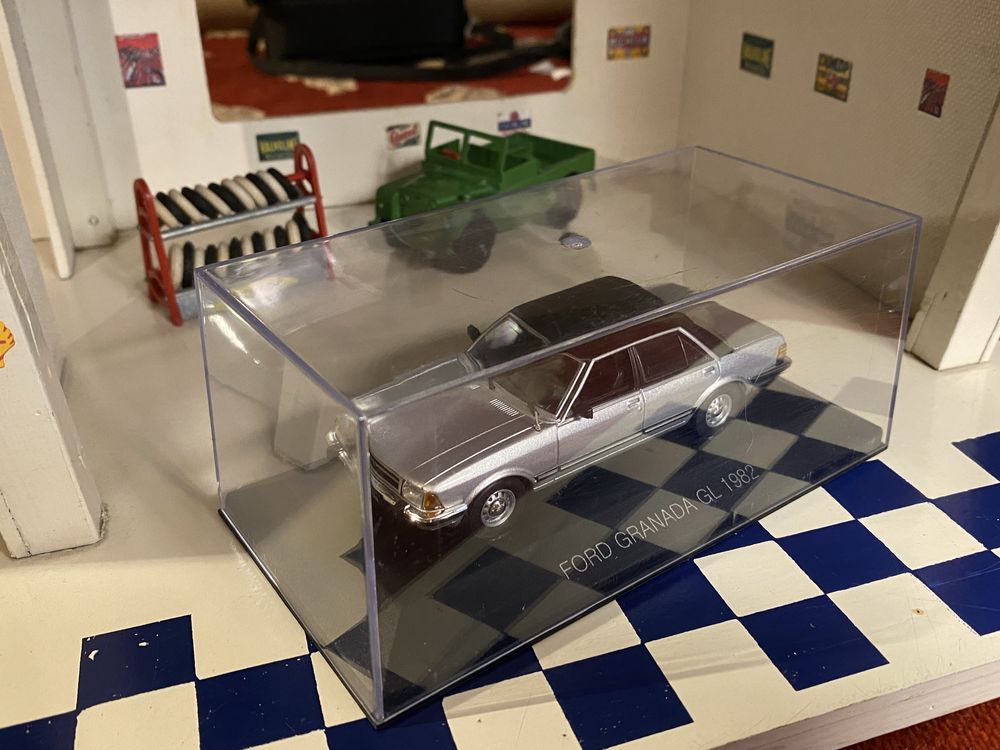 Ford Granada GL 1:43 White Box.
