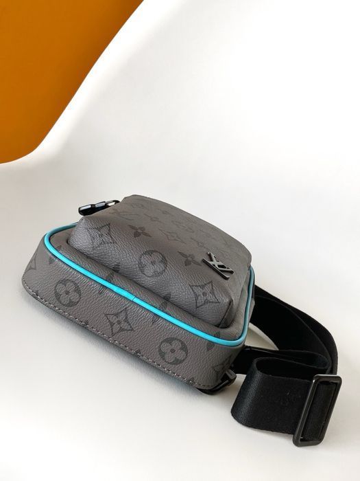 LOUIS VUITTON AVENUE сумка мужская серая с голубой обводкой голубая