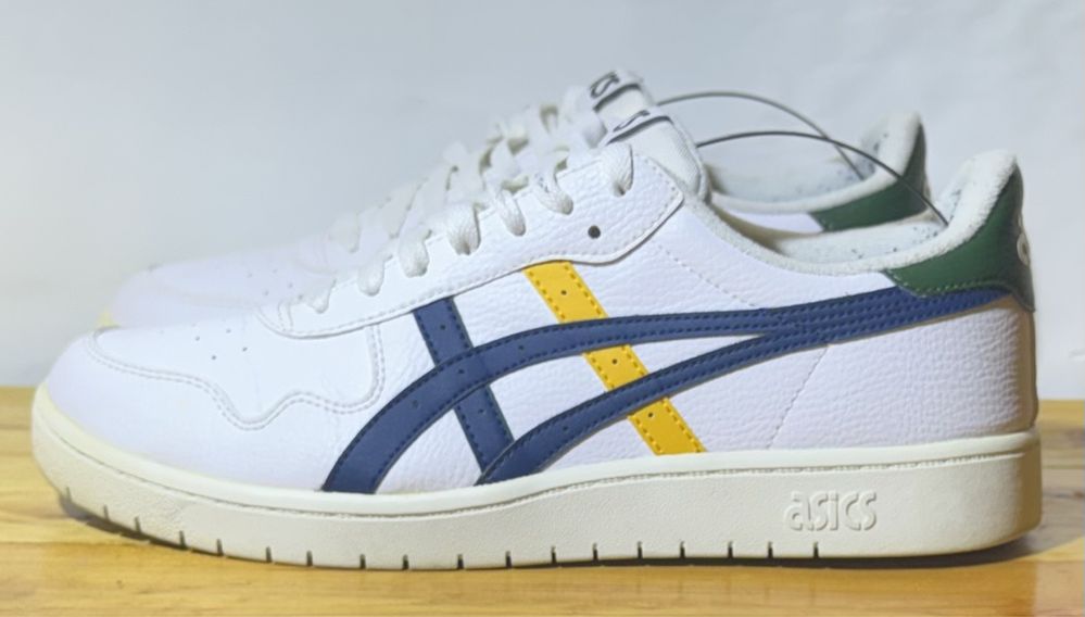 Кросівки Asics . Розмір 44, довжина устілки 28 см