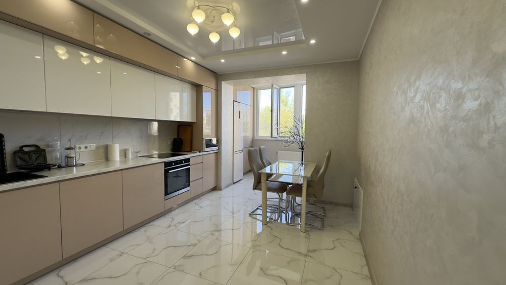 Продам 2-кімн.кв. по вул. І. Сердюка за Розеткою, центр