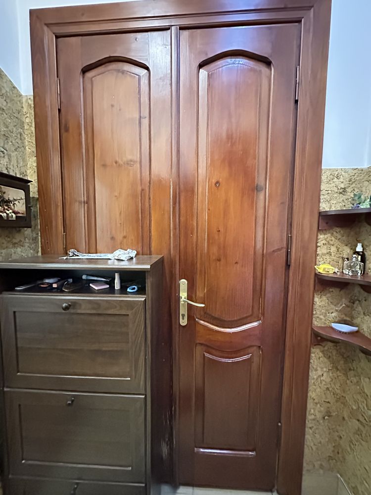 Вхідні деревʼяні двері з коробкою, подвійні (4 полотна). Львів
