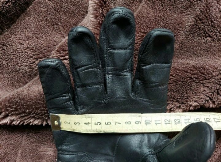 Мотоперчатки фірми held  isx кожані оригінал 

Розмір по бірці:  9 L