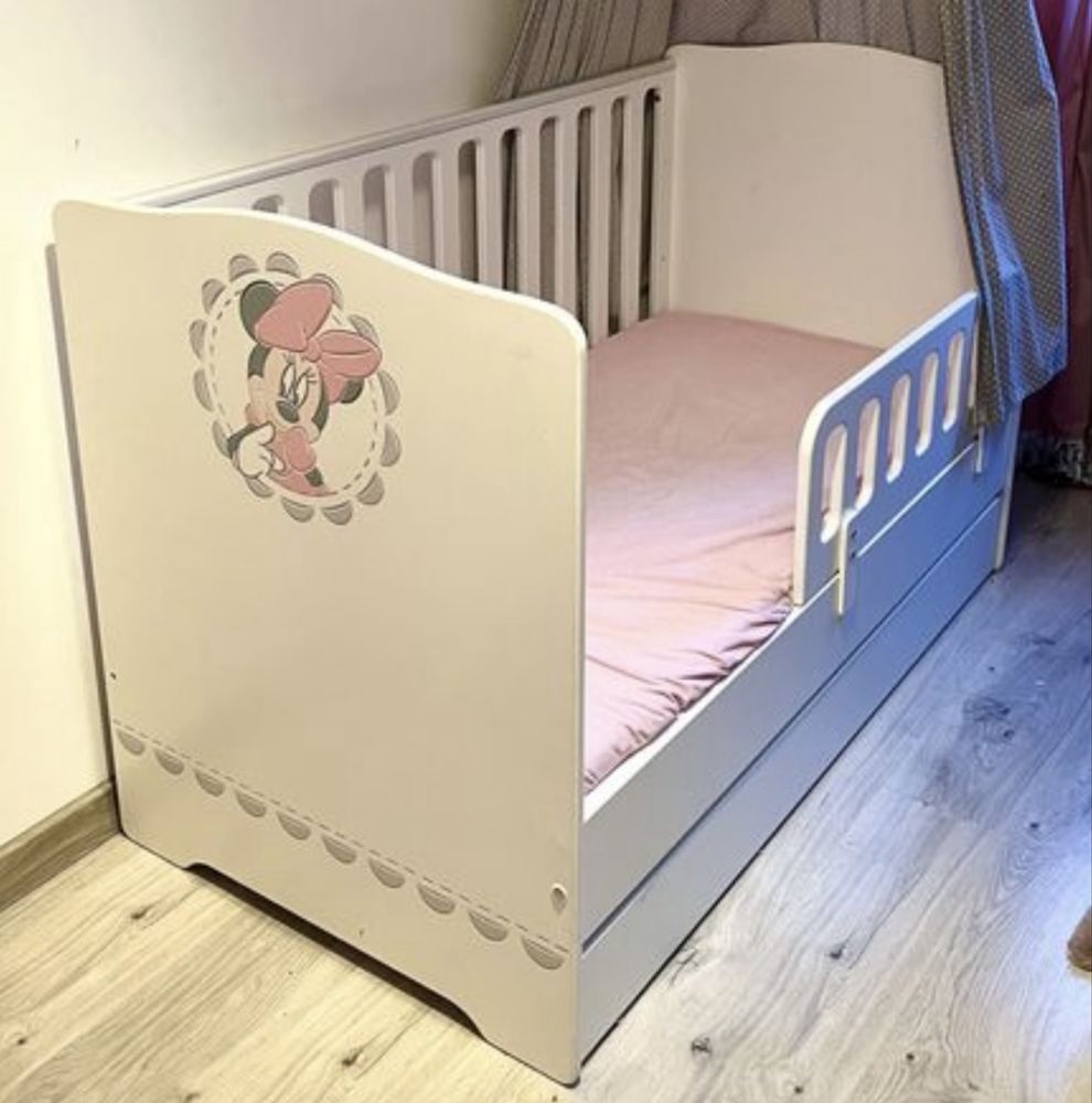 Łóżko dziecięce dla bobasa i starszego, z Myszką Minnie, Meblik 70x140