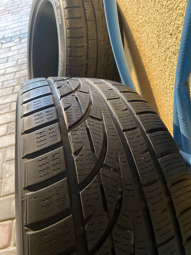 Sprzedam Opony zimowe 245/45/19r 102V