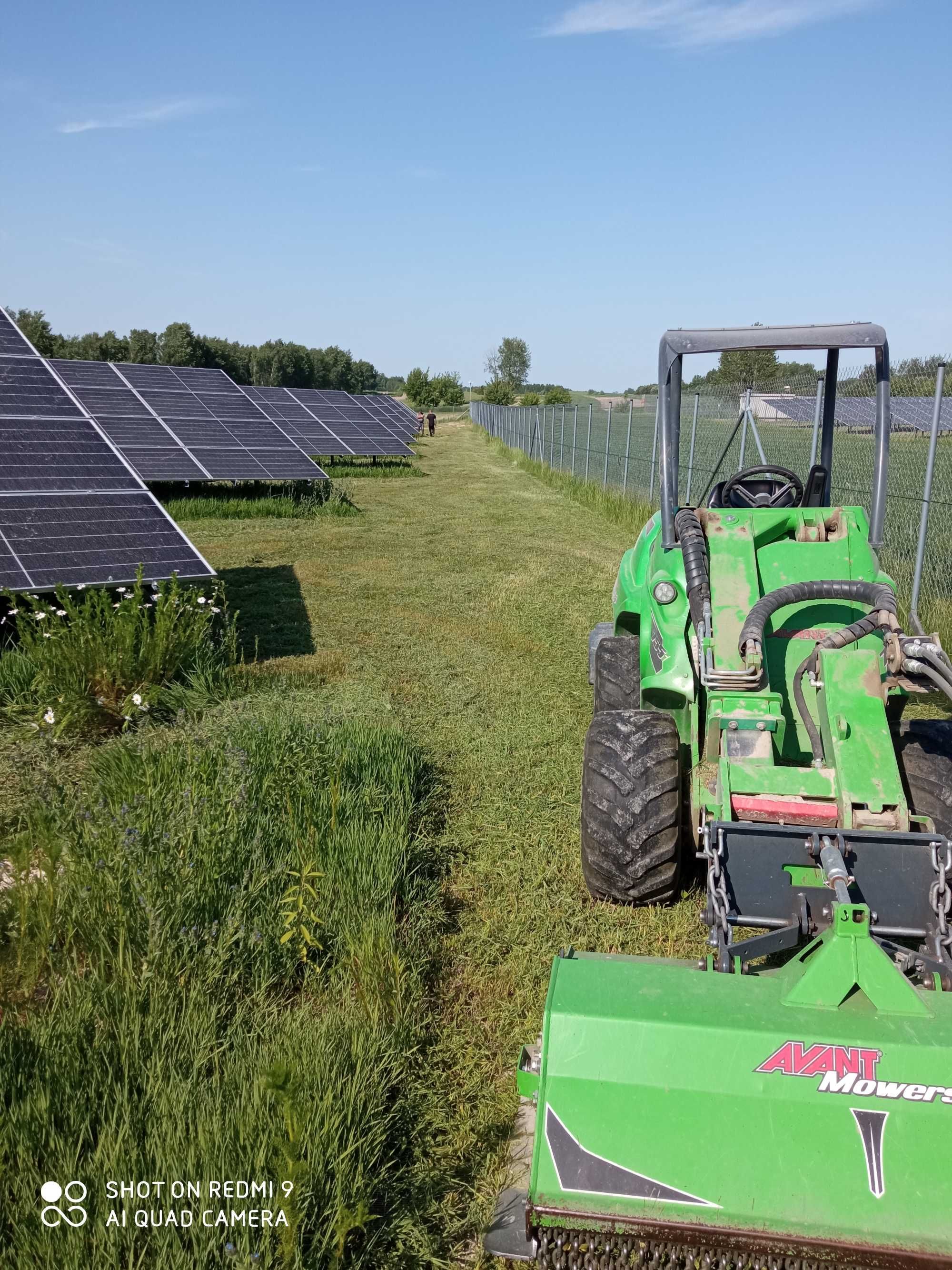 Koszenie elektrowni, farm fotowoltaicznych, działek, zakrzaczeń