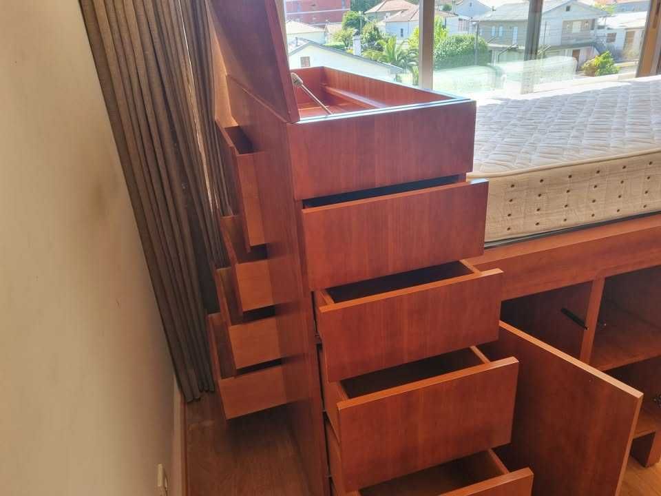 Cama solteiro com arrumações (OFERTA de estrado e colchão)