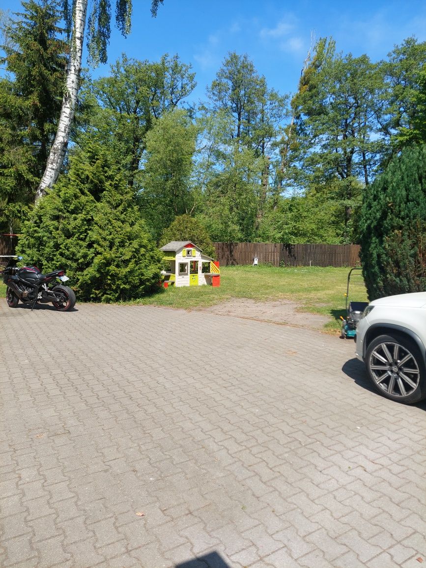 Małe Pole namiotowe kemping 50m od plaży camping Gdańsk Jelitkowo