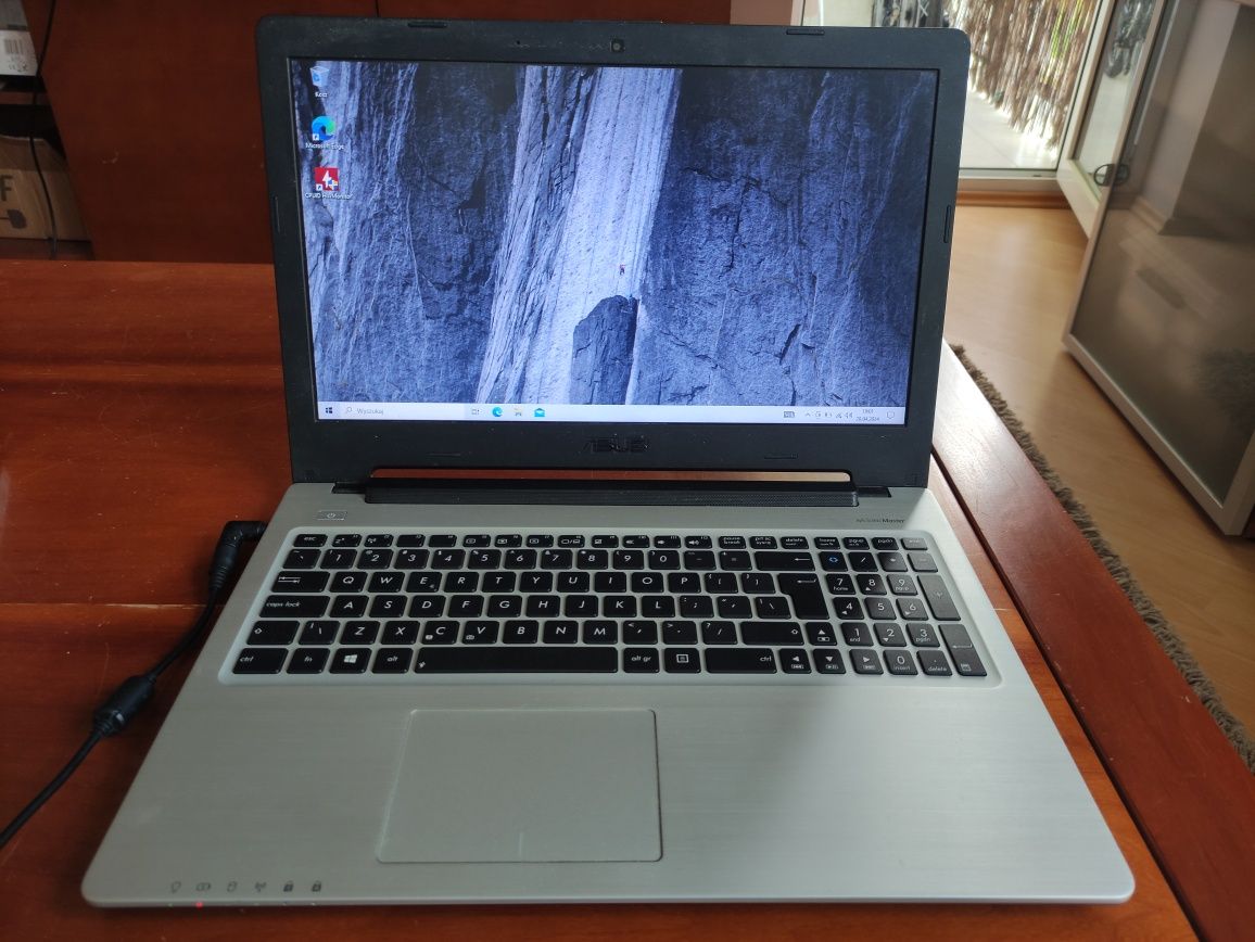 Asus k36CA i5-3317U 8gb ram 360 GB ssd