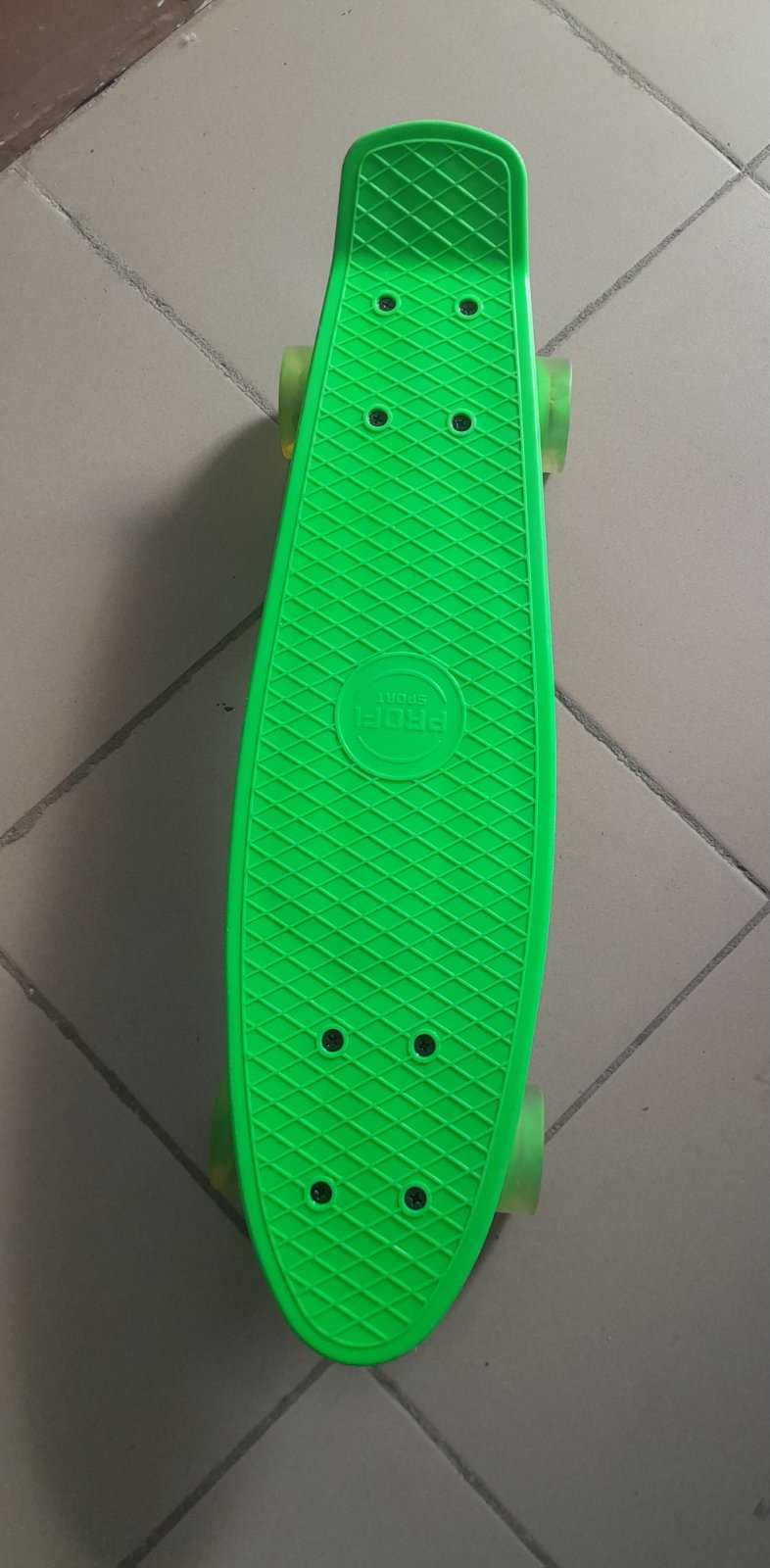 Скейт Penny Board.