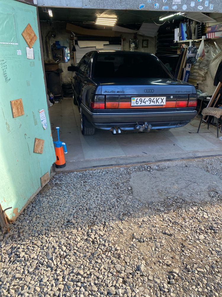 Продам Audi 200 2.2 turbo