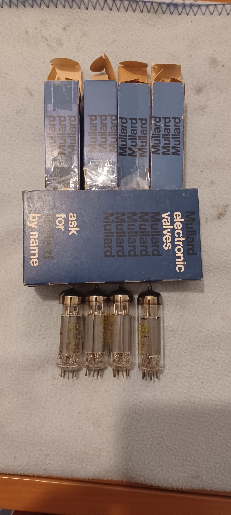 Valvulas Mullard EL84 NOS