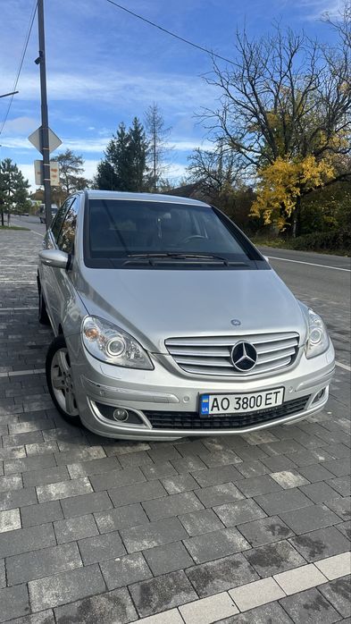 Mercedes benz b 200