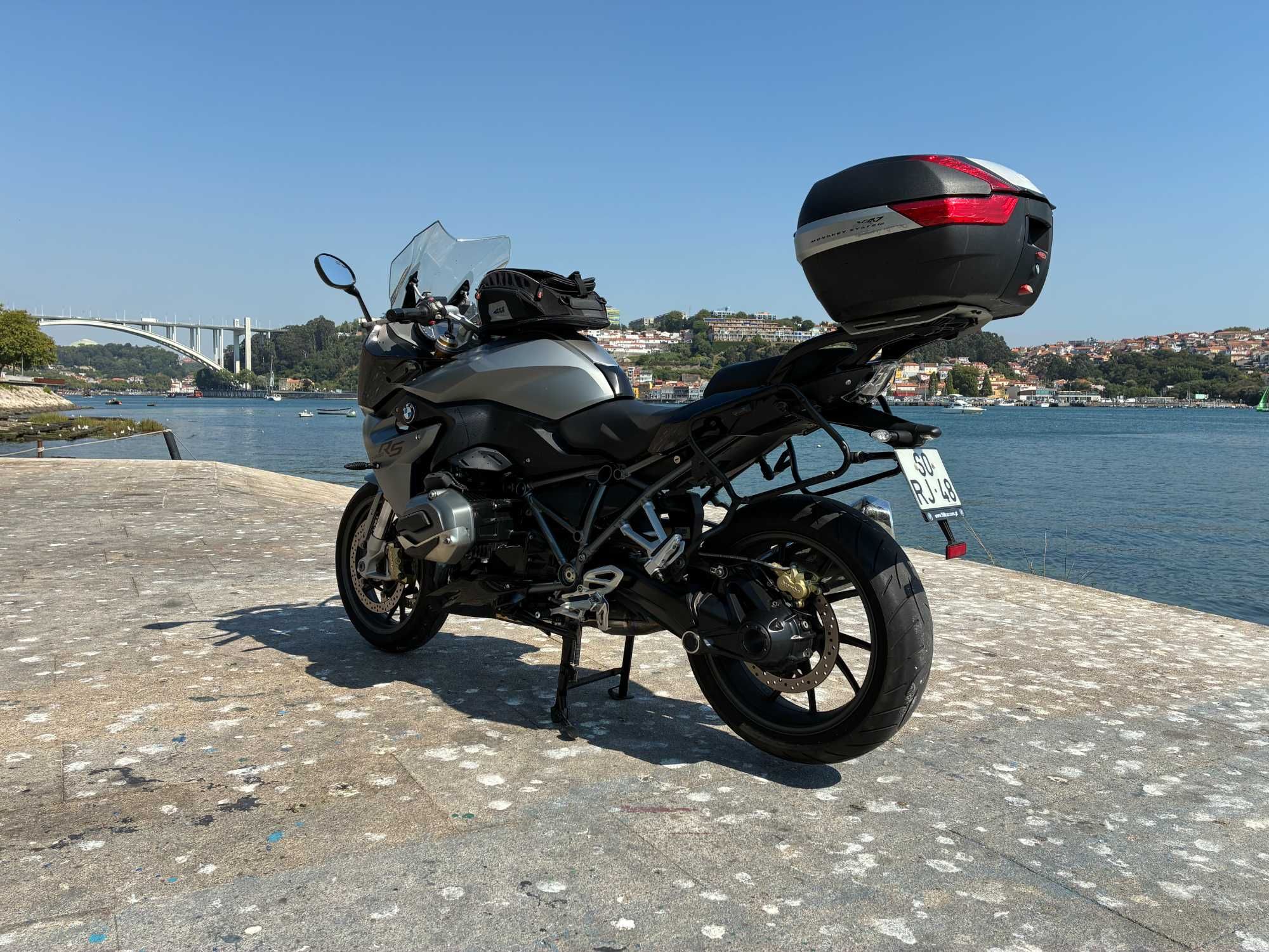 BMW R1200RS - Sport Touring