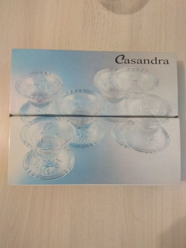 Набор 6 шт.  стеклянных пиал Casandra в упаковке.