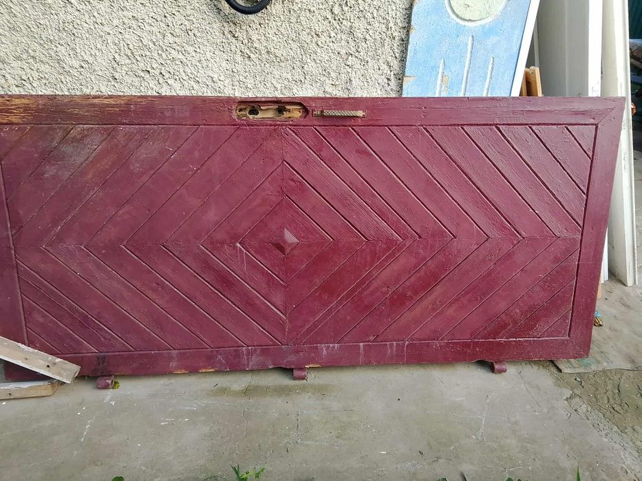 Дубові двері вхідні