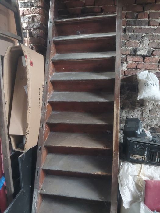 Schody budowlane drewniane bardzo mocne