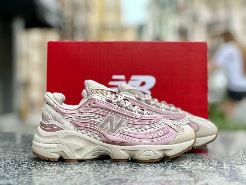 кросівки Joe Freshgoods x New Balance 1000 'Pink Mink' ретро класика