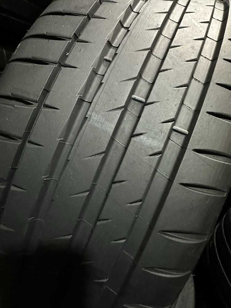 265/35/19+235/40/19 R19 Michelin Pilot Sport 4S 4шт