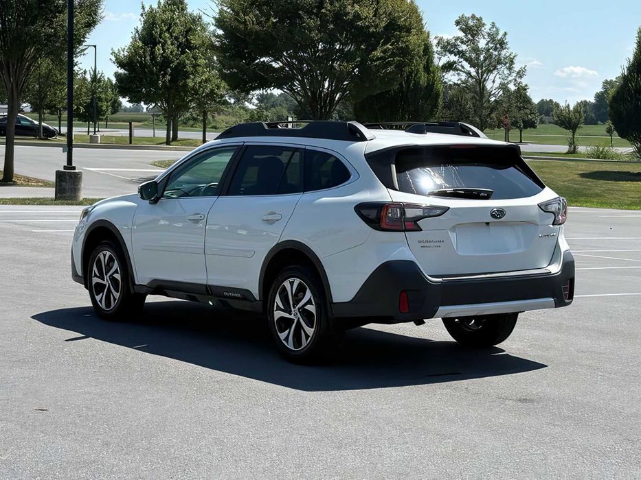Subaru Outback      2020