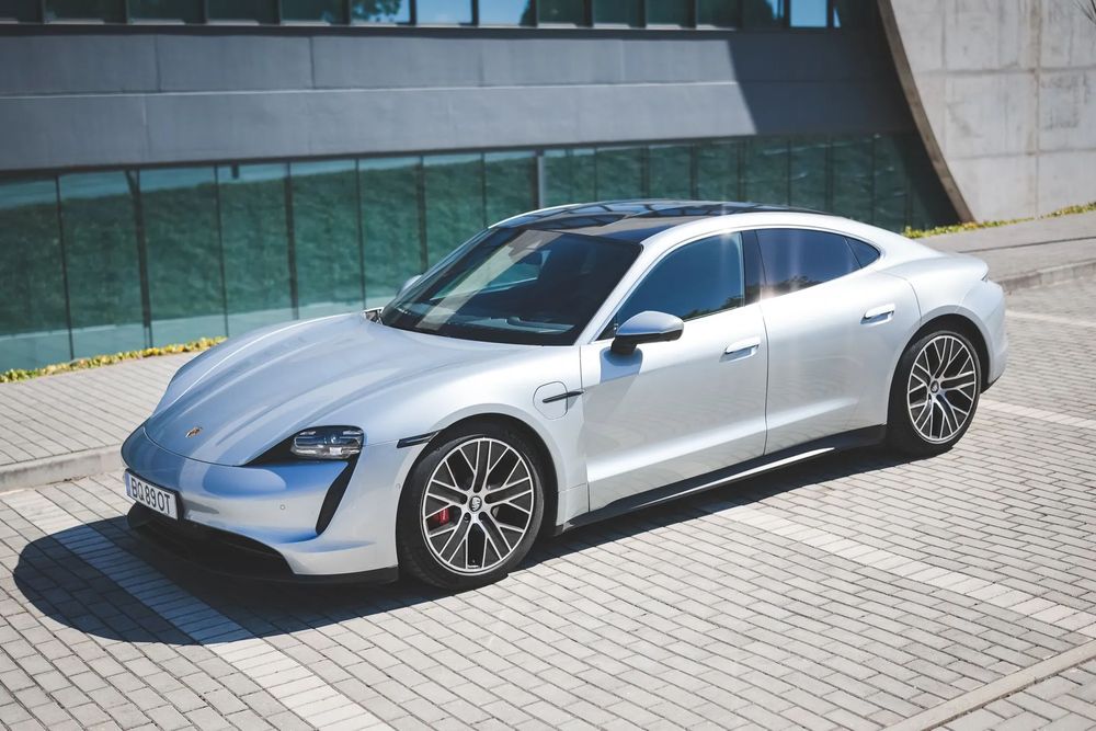 Porsche Taycan 4S