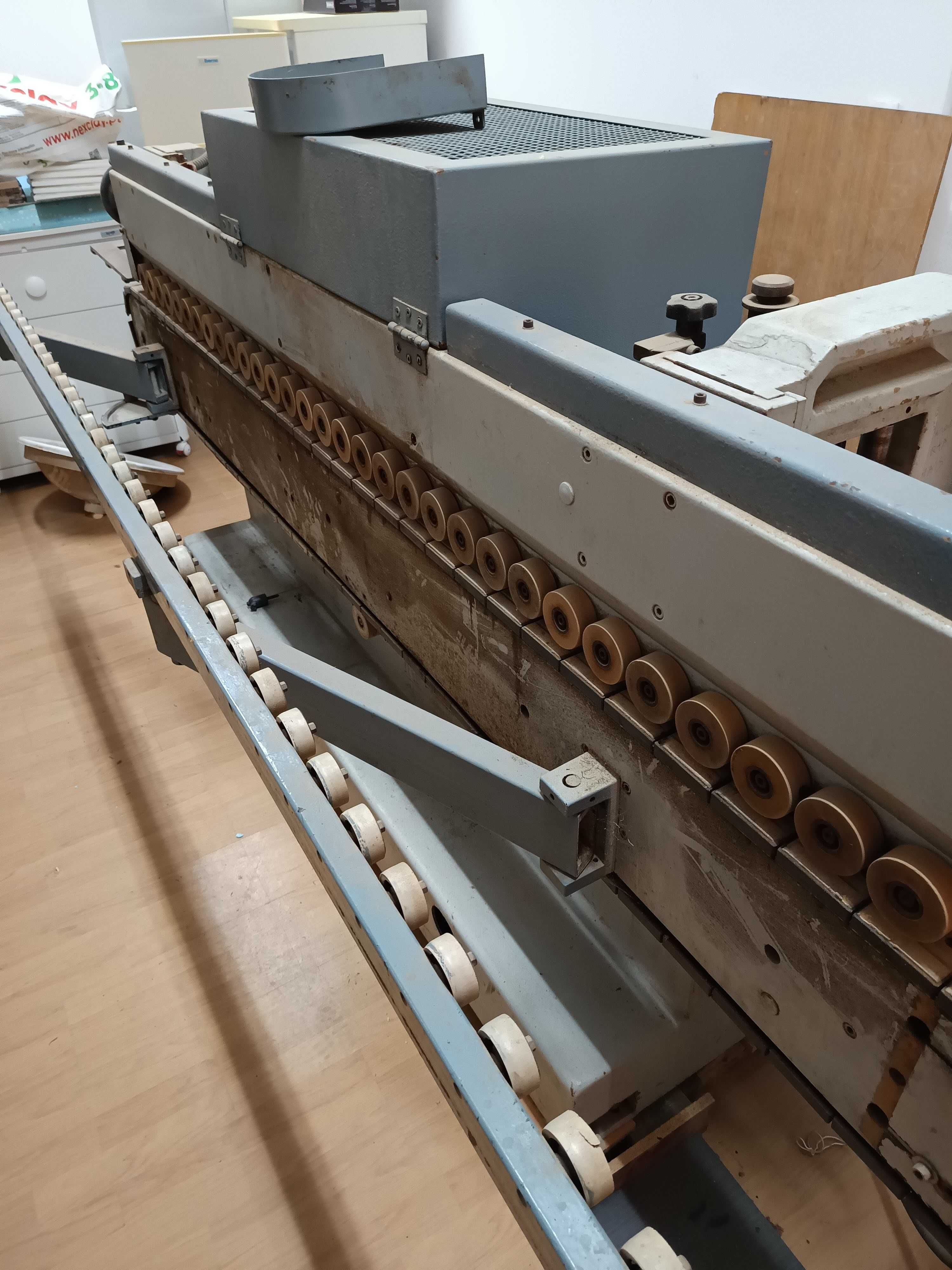Orladora SCM modelo B4