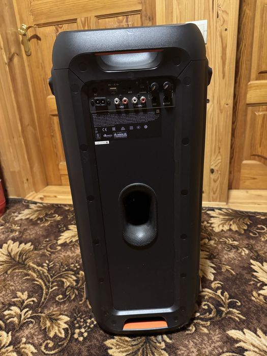 Аудіосистема JBL PartyBox 200