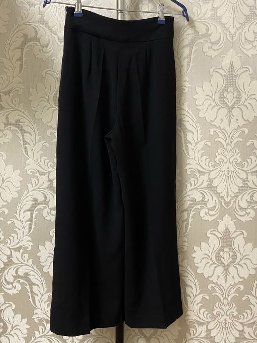 Чорні широкі штани палаццо zara