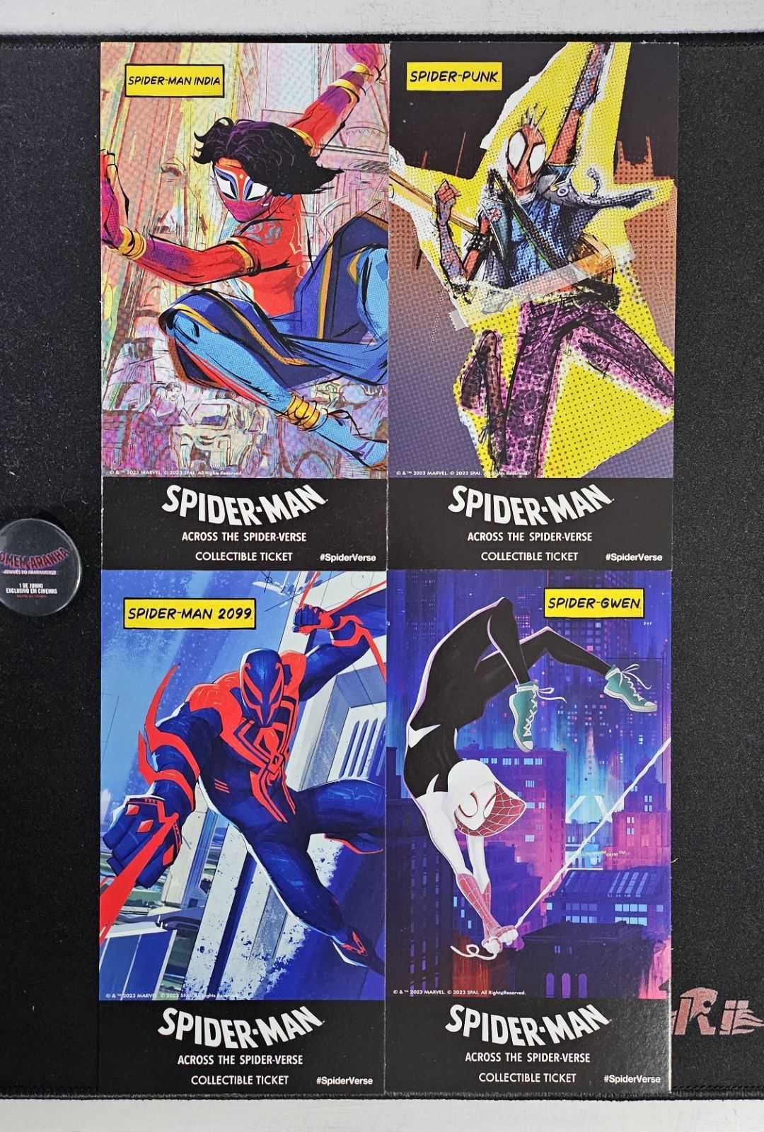 Conjunto Spider-man Across The Spider-verse collectible ticket + pin