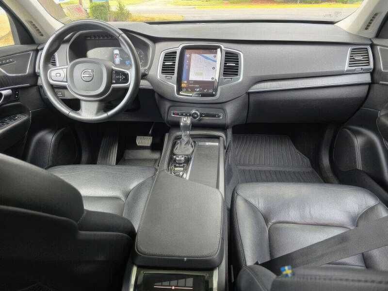 2020 Volvo XC90 T5 Momentum