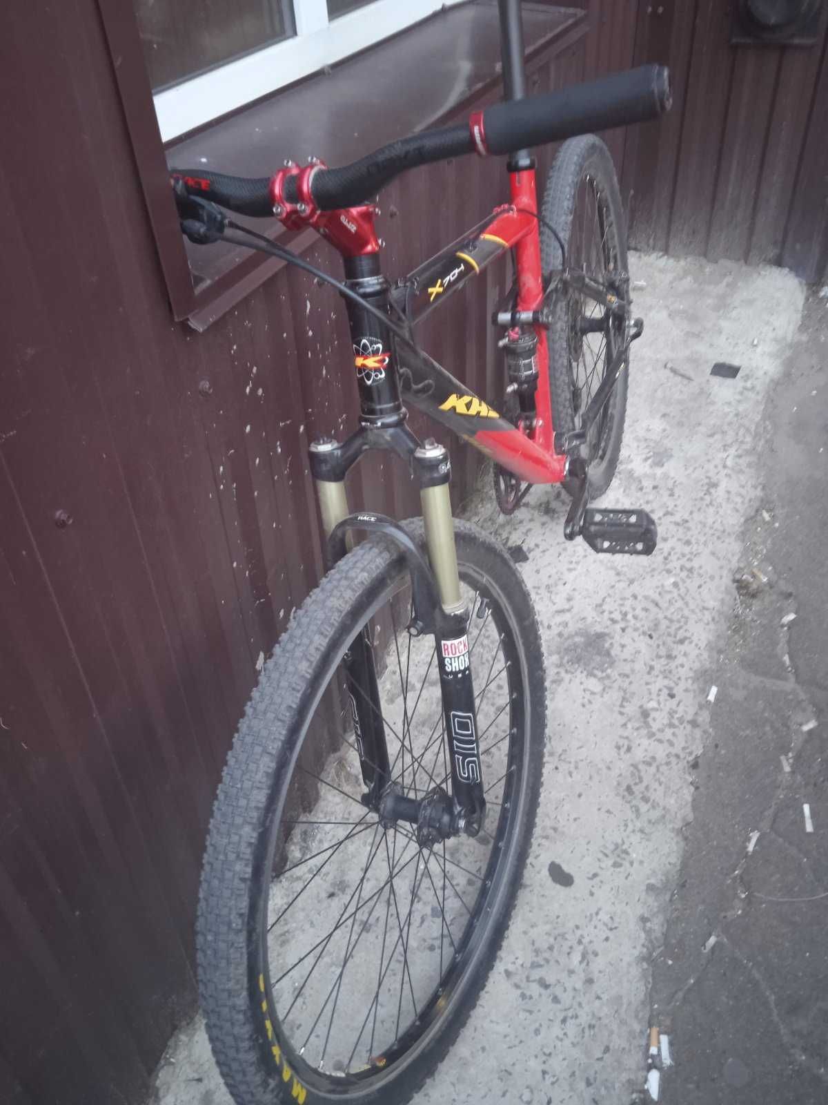 Двухпідвіс KHS x 704 rock shox Sid