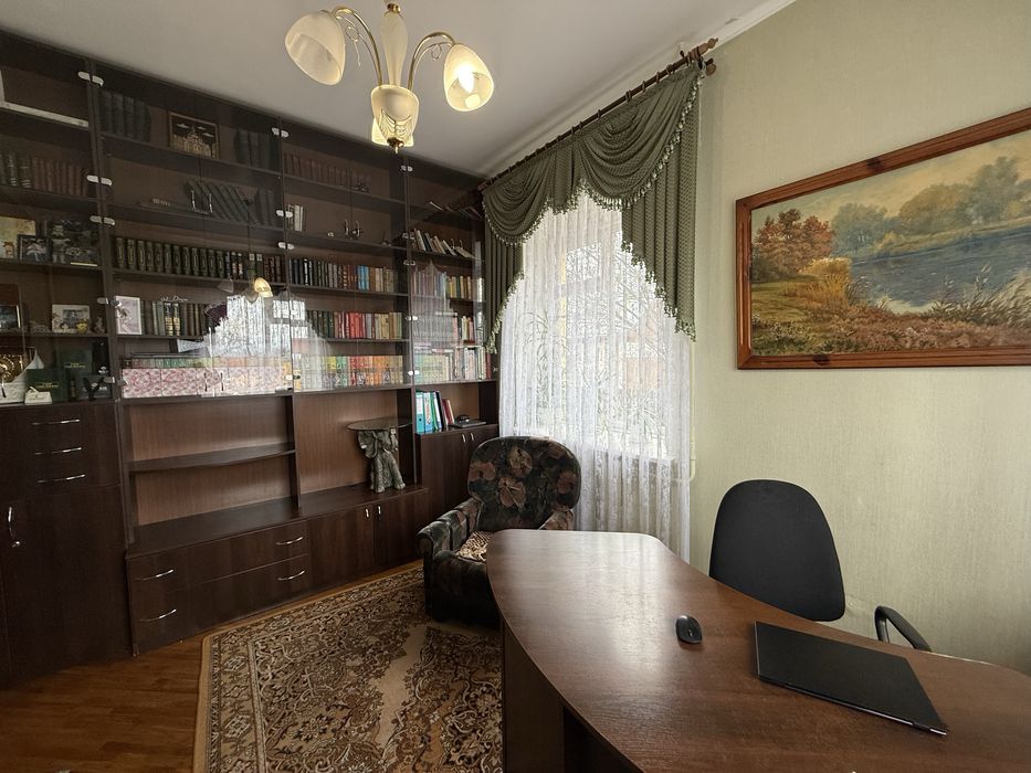 Будинок Слобода заходь та живи