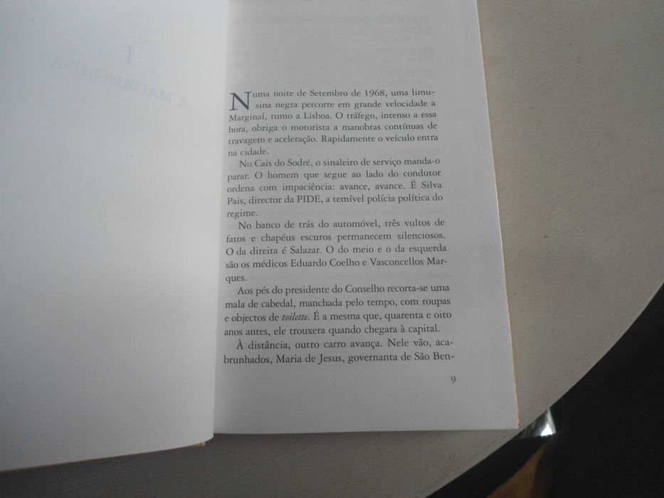 Máscaras de Salazar por Fernando Dacosta