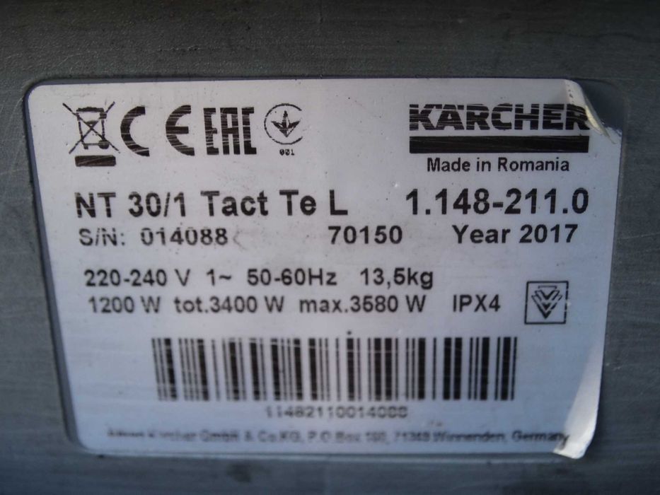 Odkurzacz Karcher NT 30/1 Tact Te * gniazdko elektronarzędzia