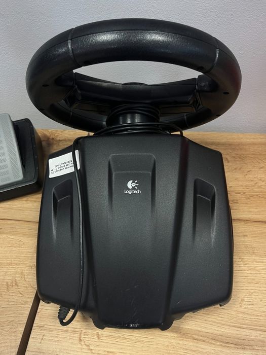Kierownica Logitech Formula Vibration Feedback Wheel Używana