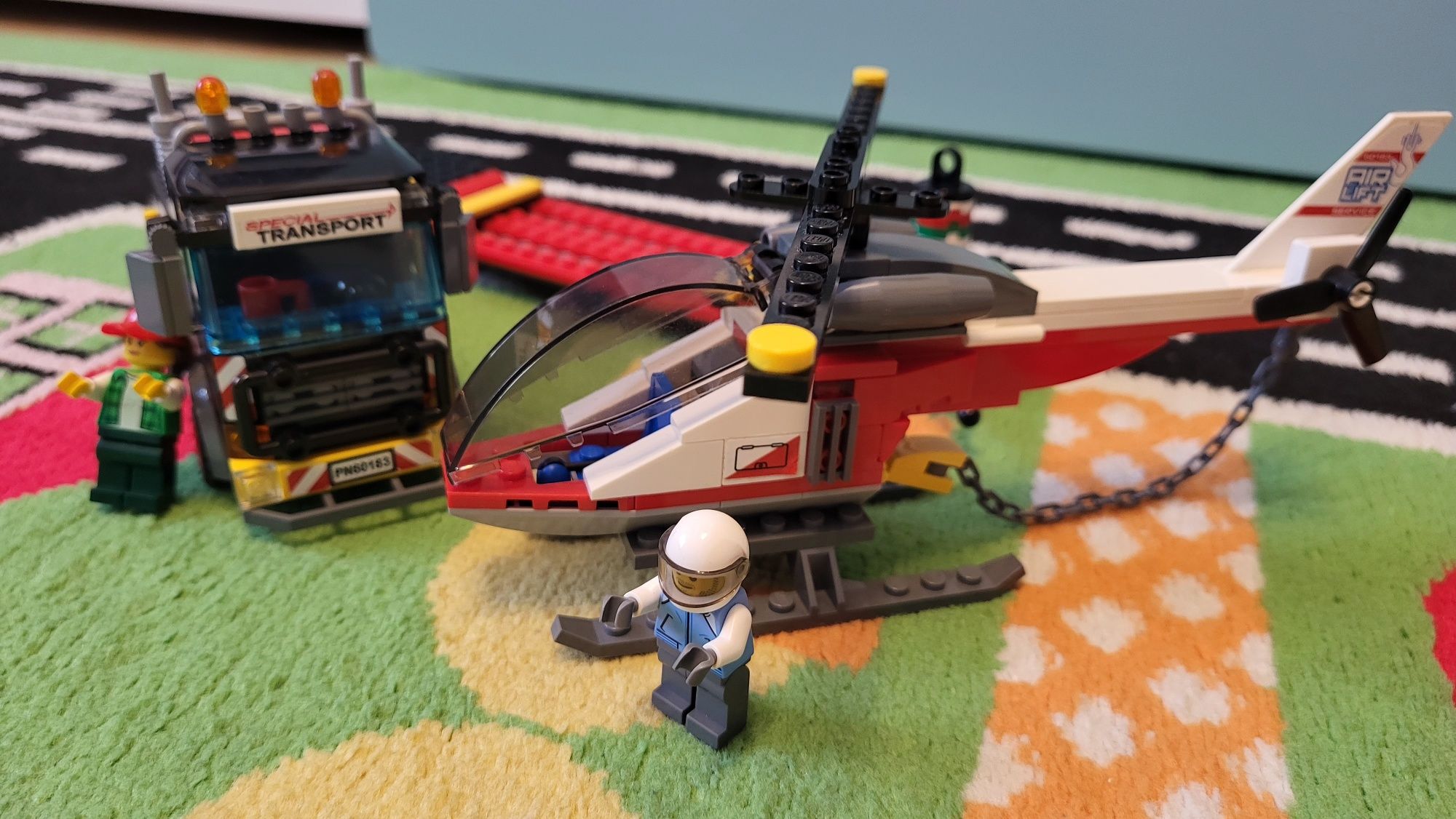 LEGO City 60183 - Transporter ciężkich ładunków