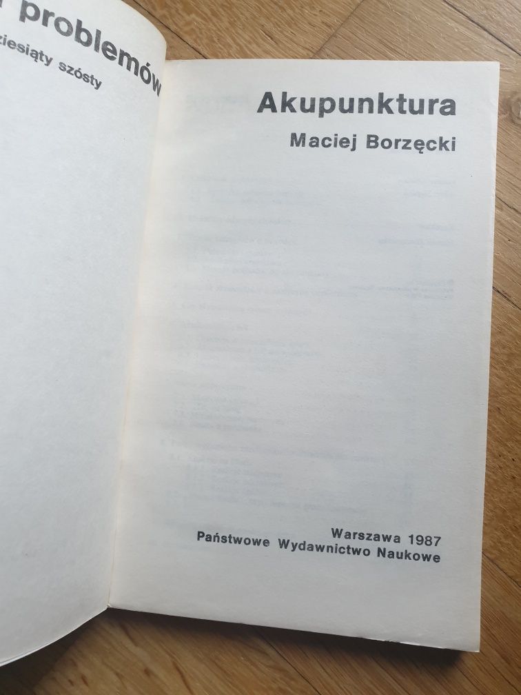 Książka biblioteka problemów akupunktura Maciej Borzęcki