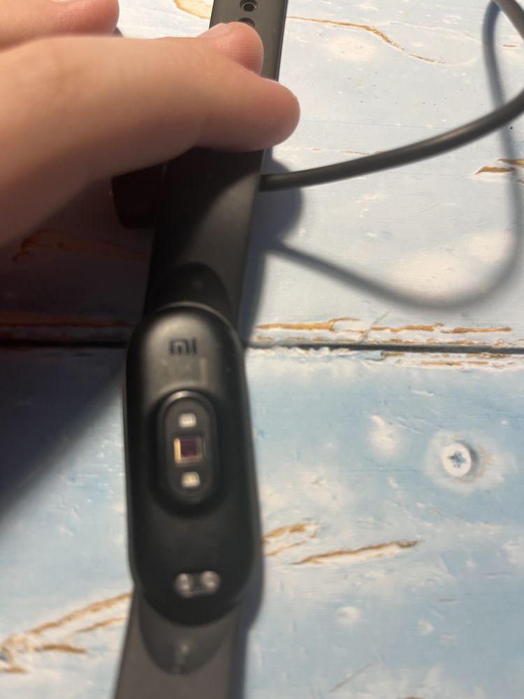 Zegarek xiaomi mi band 5lub6 plus ładowarka