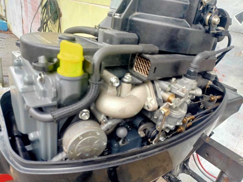 Silnik zaburtowy SUZUKI 8 DF  rumpel 4-suw 2009rok