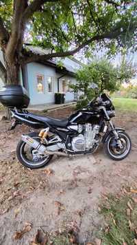 Motocykl Yamaha XJR 1300